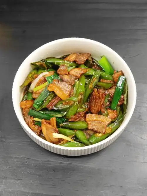 无敌下饭小炒肉巨巨巨好吃干掉三碗米饭