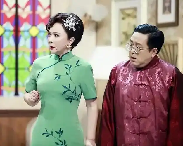 蔡明:老公对她百般包容,儿子对她百依百顺|小品|海霞|家和万事兴|央视