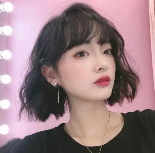 中短发蛋卷头发型图片款款时髦洋气超级减龄