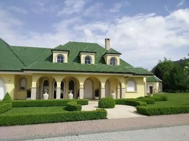 世界上收入最高的国家,不到广州一半大,凭什么平均年收入66万?