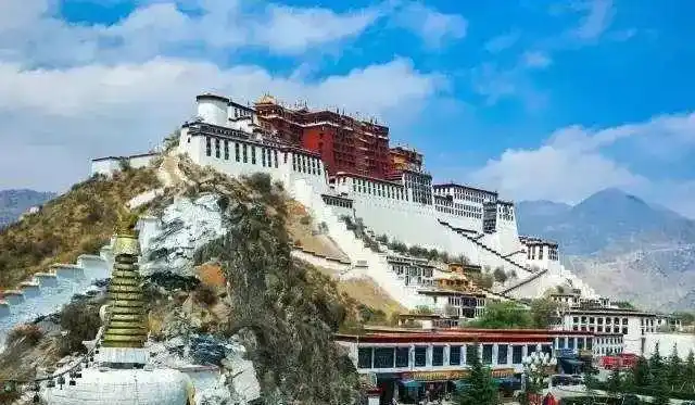 中国最著名的十个旅游景点排名,这些地方你去过几个?