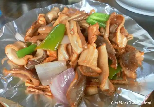 客家沙姜猪肚,下酒下饭必备,口感爽脆咸鲜