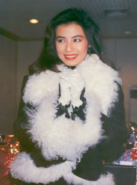 【钟楚红年轻的时候有多美,让这组旧照来告诉你,美人如玉】钟楚红的美