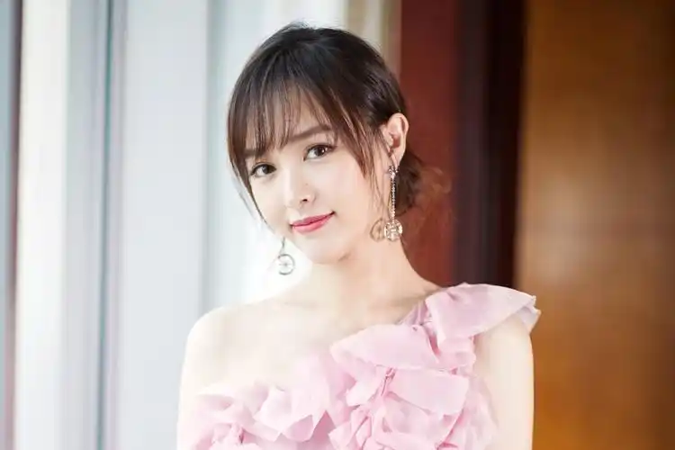 唐嫣精美手机壁纸笑容甜美美丽瞬间美丽亦永久