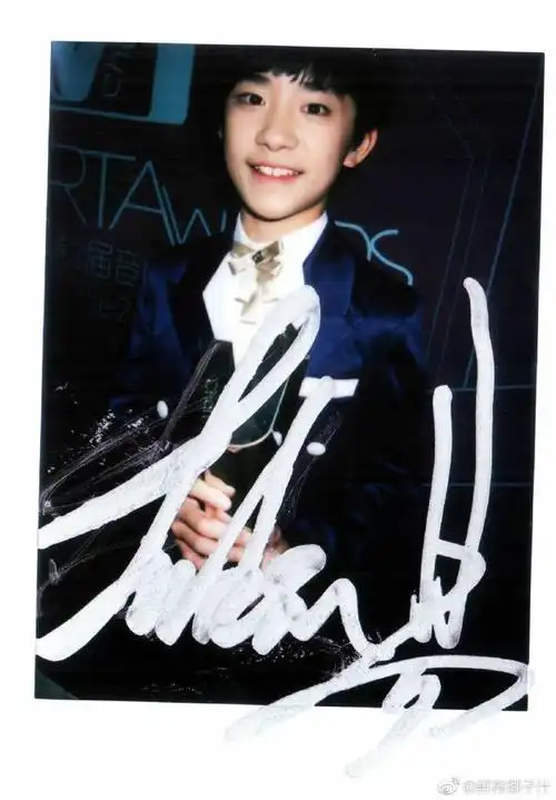 [tfboys][分享]181210 拍立得易烊千玺,从小到大都可爱奶乎乎