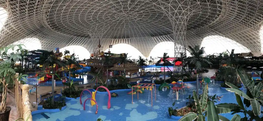 "你是人间四月天"致敬医务工作者—兰州新区站