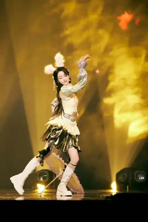 姜贞羽超话绝美舞台图奉上!