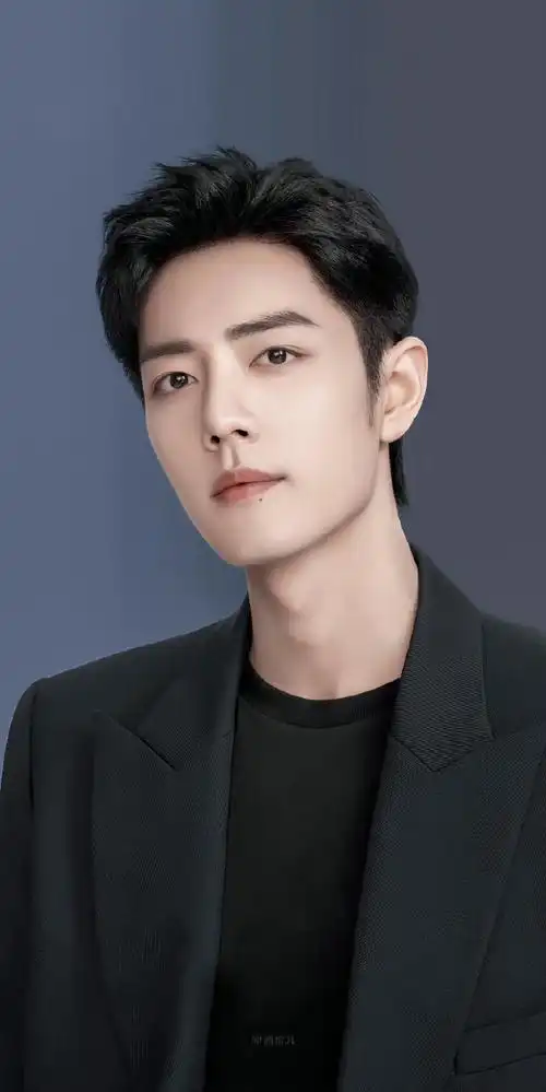 肖战壁纸超话#肖战#xz#日常见肖战#爱意历久弥新,陪伴不惧路遥.