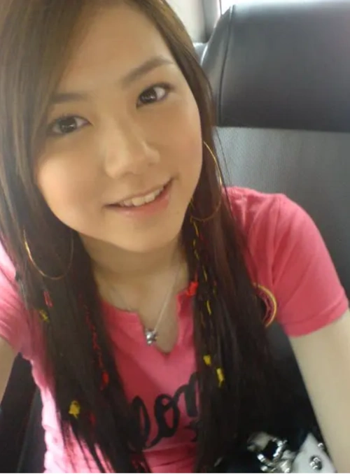 邓紫棋素人时长什么样?看到以前照片后,这颜值不进娱乐圈可惜了