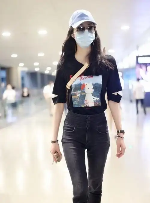 170cm韩雪气质真赞,紧身牛仔裤 t恤穿出好身材,这