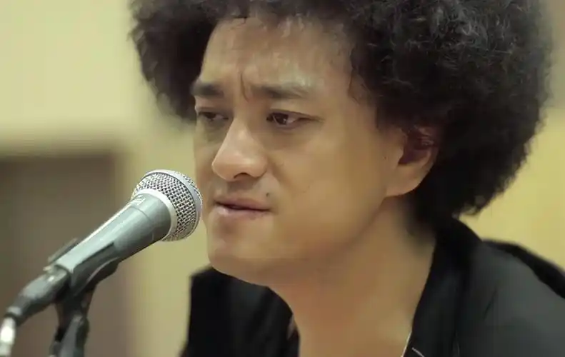 回顾音乐鬼才赵英俊他的离开是整个歌坛的损失和悲哀