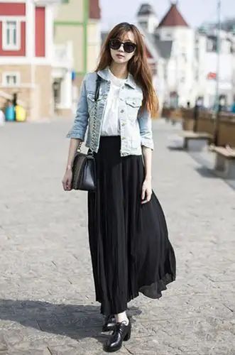 牛仔外套搭配裙子