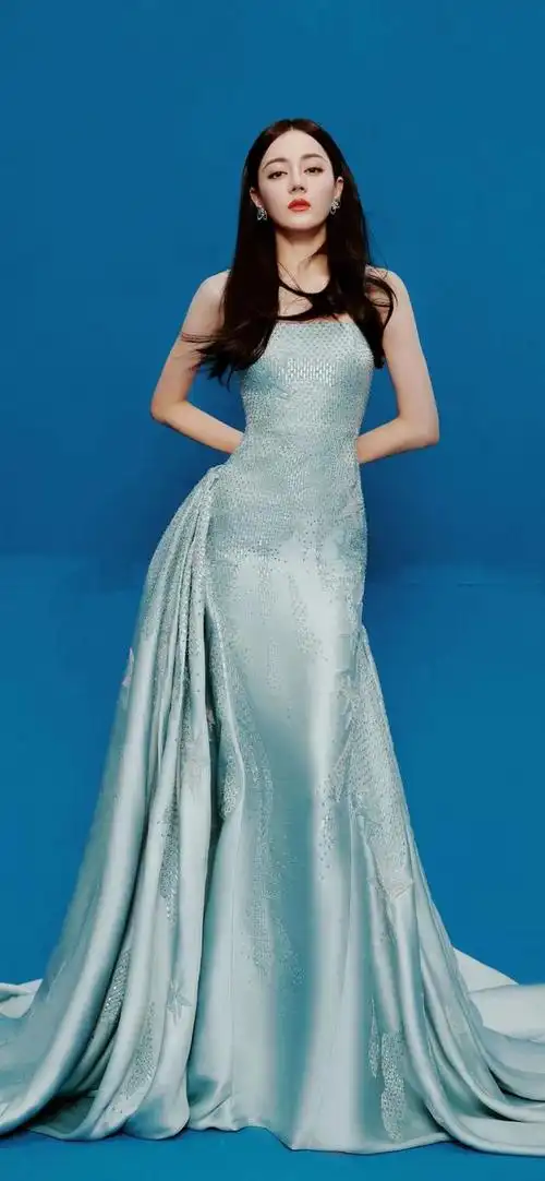 迪丽热巴写真壁纸,好看吧?