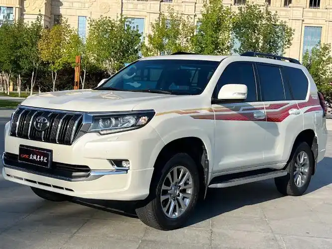 丰田2020款普拉多35