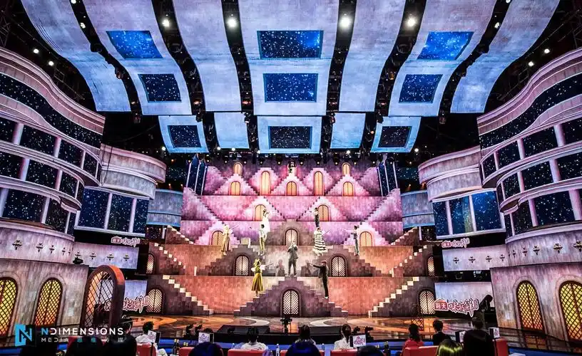 《跨界歌王》表演多元化 恩维传媒舞台视觉设计养眼