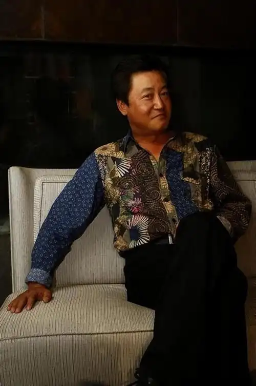 2010年8月,著名导演赵宝刚以自己25年婚姻生活为素材,拍摄了电视剧