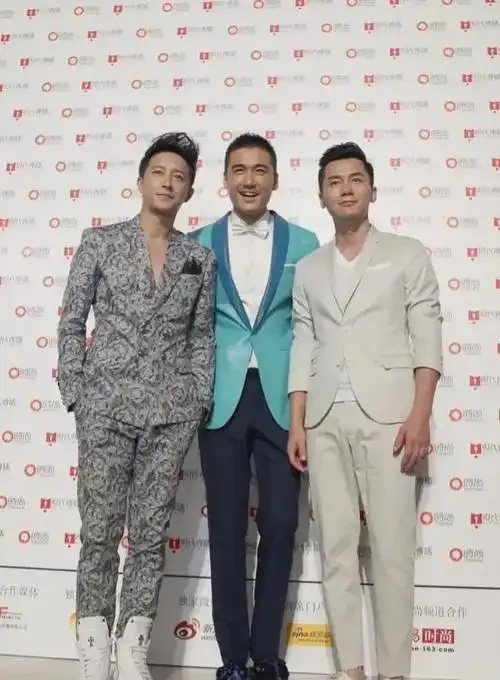 有人说,高以翔的颜值,外表和内在,碾压所有男星,不敢苟同|胡兵|男模