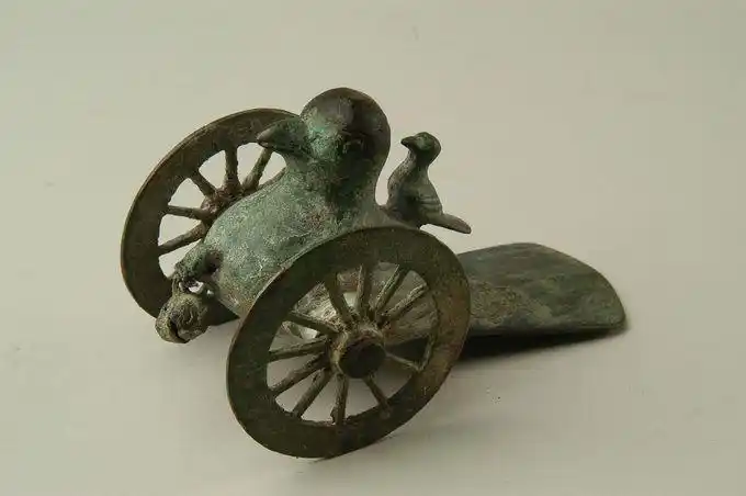 宋代芭比娃娃清朝飞行棋细说消失的古代玩具