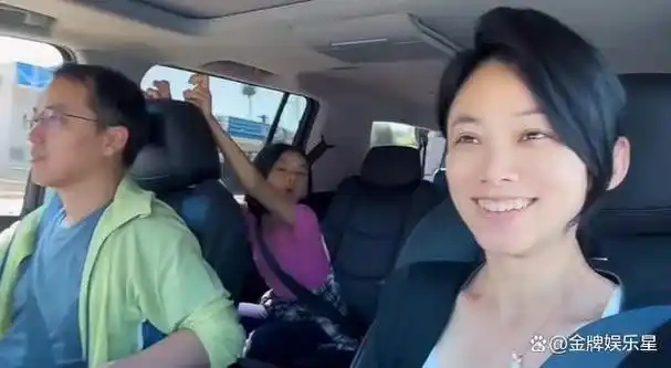 发布的后续视频看,为了女儿能享受更优质的教育资源,她与老公都做了陪