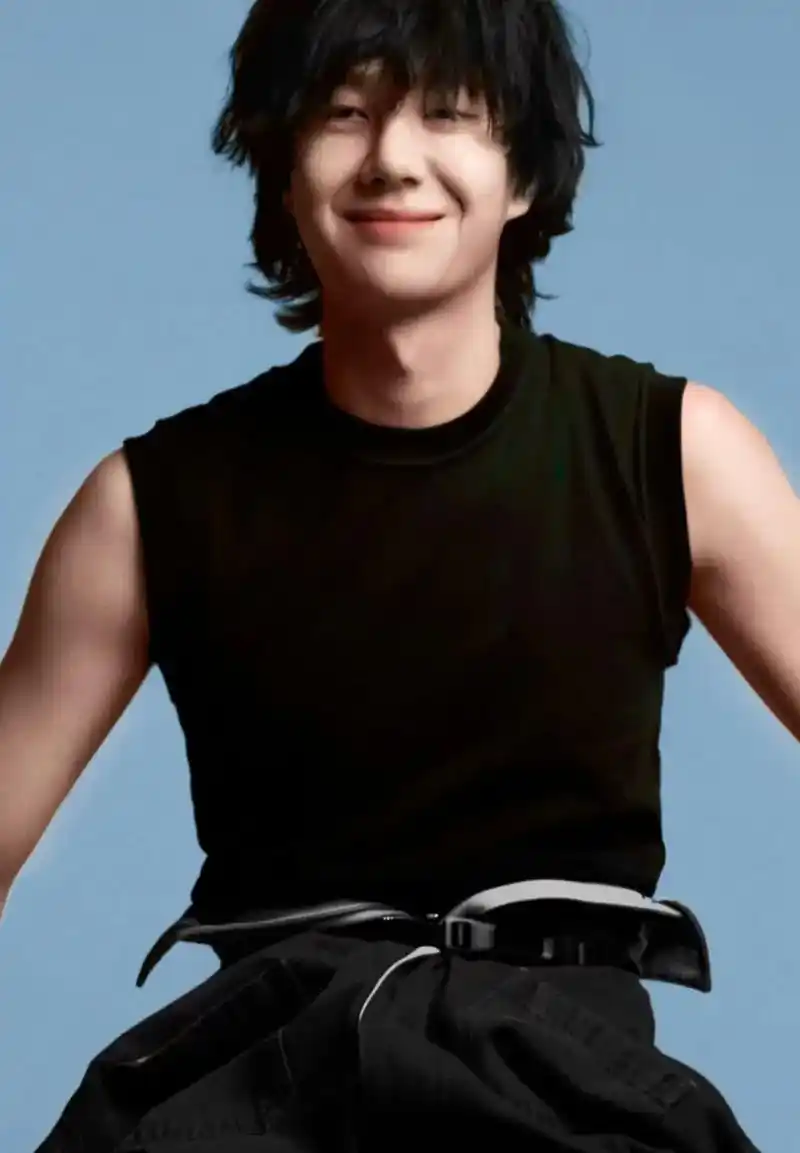 时尚芭莎杂志演绎不一样的王一博#王一博 #王一博时尚芭莎封面 - 抖音