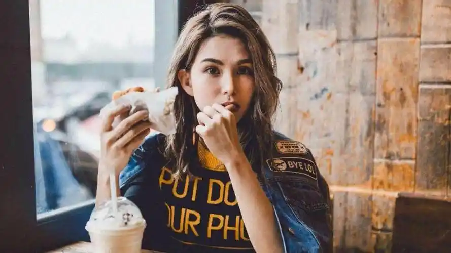 昆凌网店被曝关闭,周杰伦也无法改变她干啥啥不行的命运_电影_天王