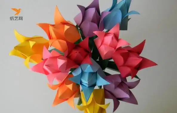 一束漂亮的折纸花