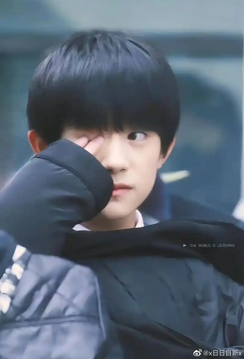 一些"年轻的""小时候"的千玺04#易烊千玺 - 抖音