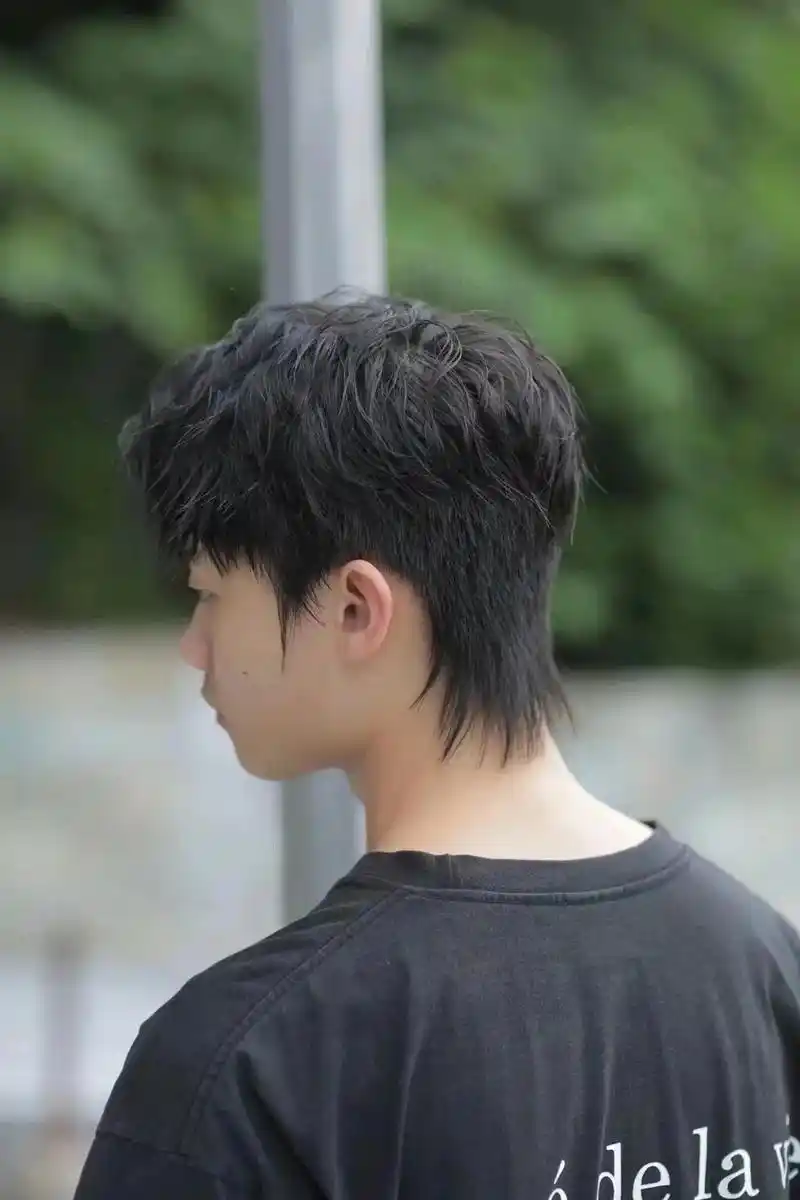 束状纹理狼尾烫.男生烫发,这样烫是不是太有型 小众人群的个性 - 抖音