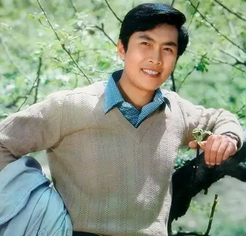 周里京_演员_作品_个人资料_简历_生日_经历_留言 - 酷乐米