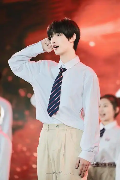 丁程鑫#7414 38363837363136327414 育才