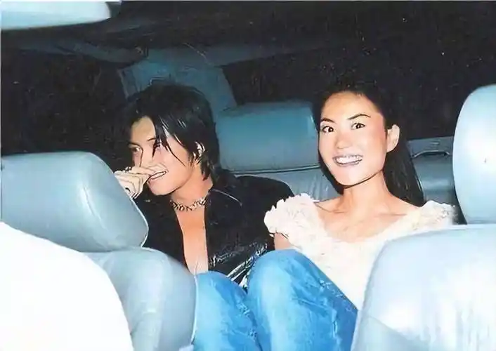 张柏芝,终为自己的"混乱情史"付出了代价_朱永棠_母亲_人生