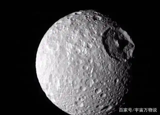 探秘土星系:怪异的62颗卫星和表面平静内部恐怖的土星环!