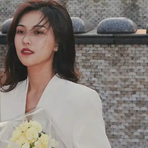 头像0210复古港风女头