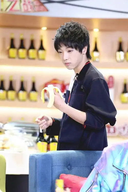 华晨宇富二代(华晨宇富二代吗)