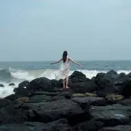 qq女生头像伤感背影图片让人伤感的背影图片头像