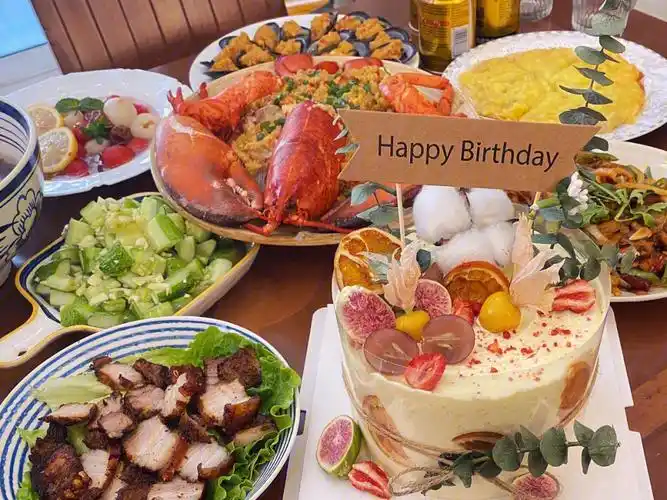 宅家生日聚餐