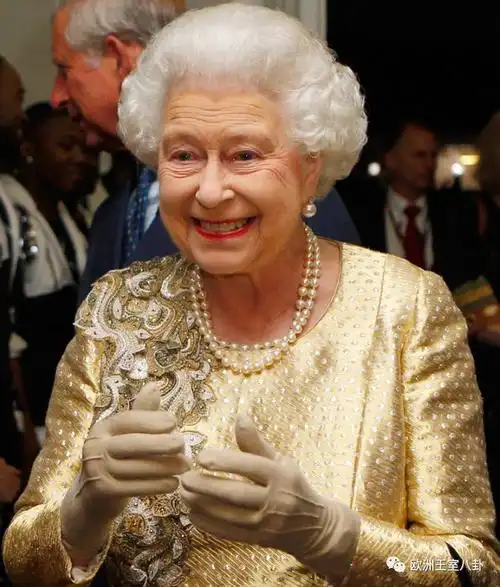 那些年英女王伊丽莎白二世戴过的华丽项链珍珠篇