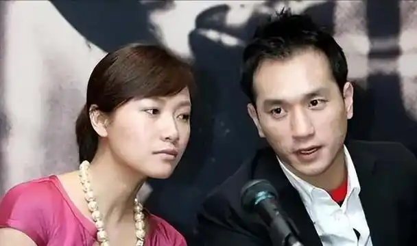 徐静蕾:与黄立行交往11年,坚持不婚不孕,为何又大费周章冻卵?