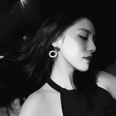 黑色霸气头像女生头像,锁骨头像女生霸气头像