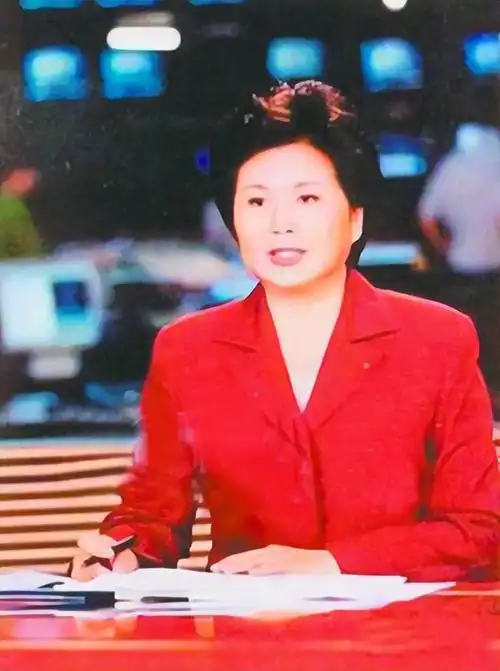 回顾邢质斌播报新闻联播28年花甲之年因一段广告晚节不保