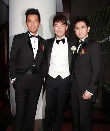 当172cm的林志颖遇到183cm的钟汉良网友谁谎报了身高