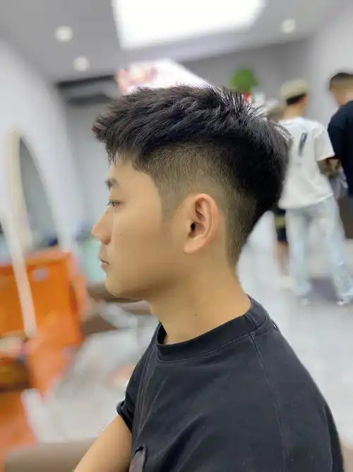 抓刺渐变#原创精剪 #男士剪发 #男生发型设计