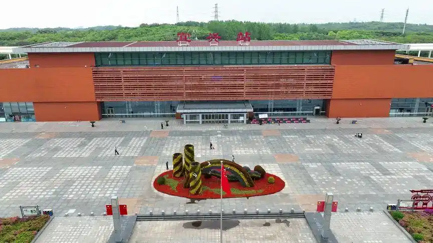 今天,一起来看下宜兴站派出所民警开展疫情防控工作的一天