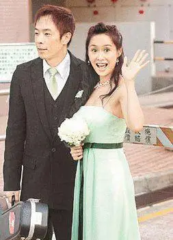 黄贯中朱茵婚纱照图片欣赏