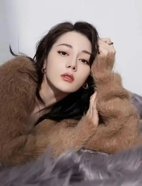 迪丽热巴背后的故事