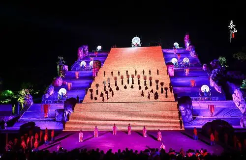 三,2亿巨资打造户外舞台,科技再造视听经典