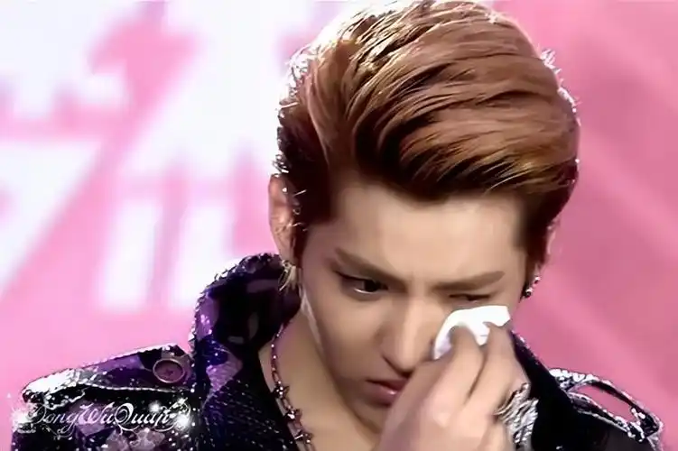 为什么吴亦凡要坐牢,罗志祥却不用?