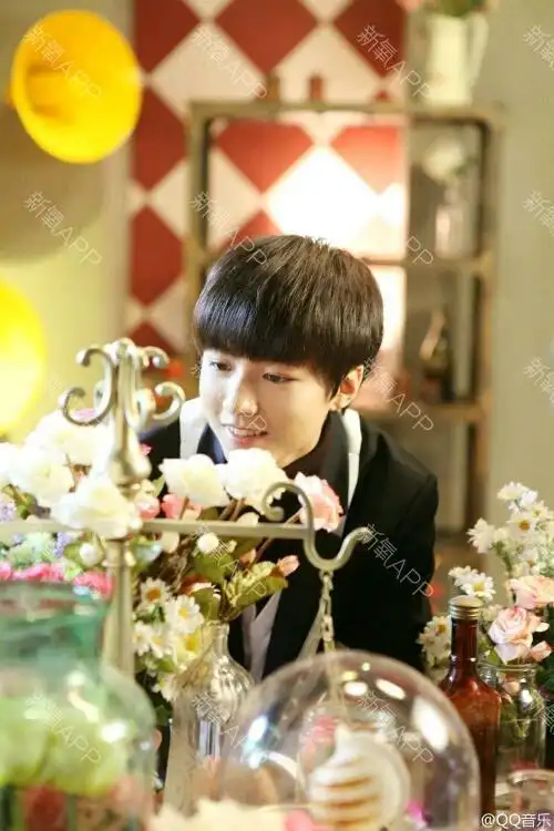 额头缩小好不好_效果图_王俊凯_548652额头缩小术后第0天_新氧美容