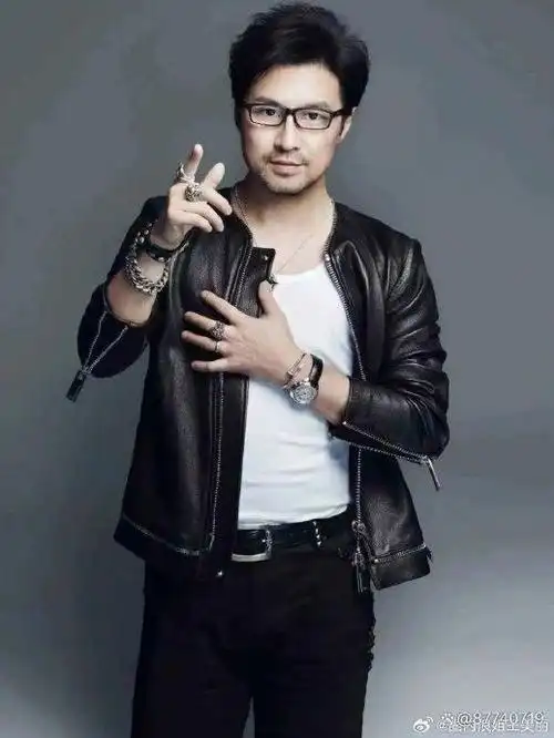 明星与网红,摇滚歌手汪峰的爱情转舵之快