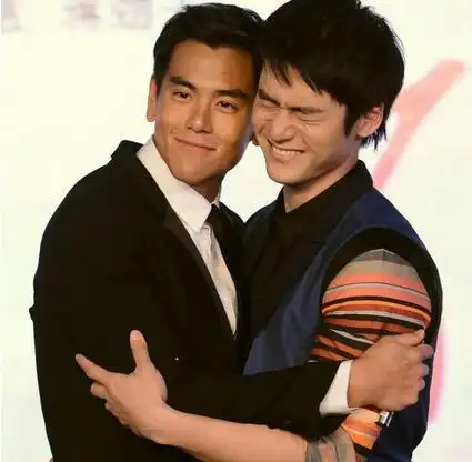 【图】彭于晏蒋劲夫舌吻激情四射 称不介意性幻想